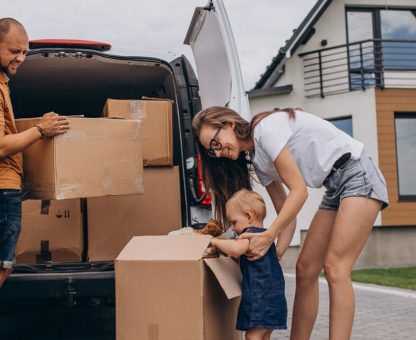 Organizacja przeprowadzki? 10 sprawdzonych trików, które uratują Twój spokój