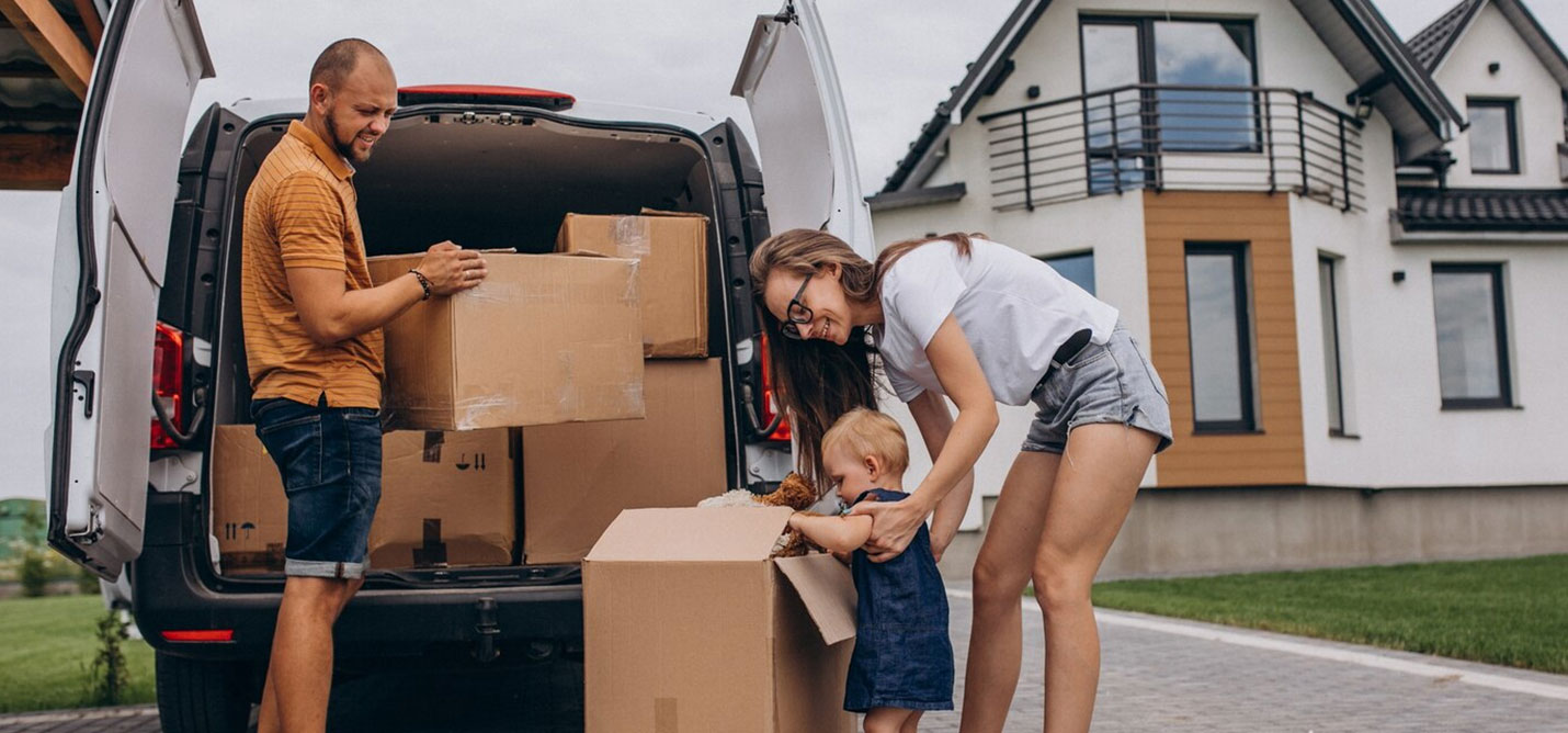 Organizacja przeprowadzki? 10 sprawdzonych trików, które uratują Twój spokój